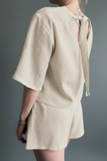 Completo beige freddo chiaro - vista con laccio