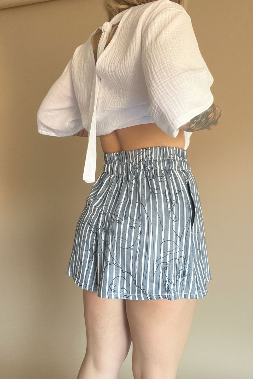 Shorts face print - sfondo studio 5